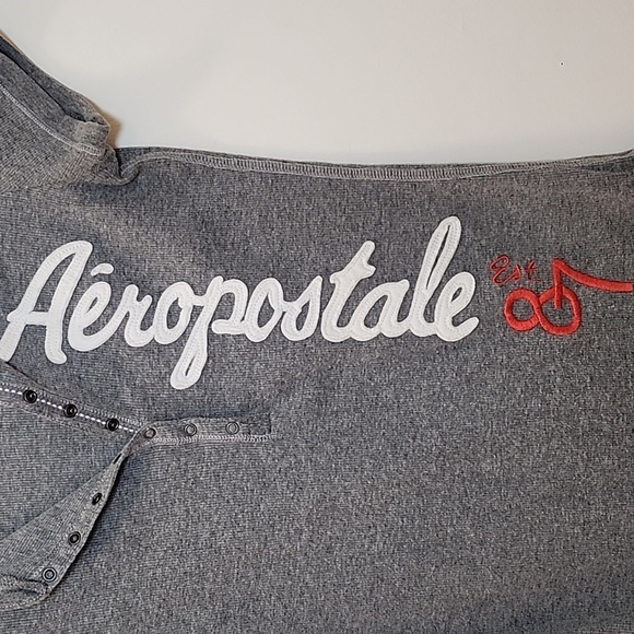 Aeropostale Y2K Henly Charcoal Tee with Logo Sz Large - Picture 7 of 16